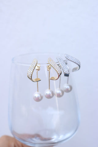 AD Front Back Curve Pearl Earrings