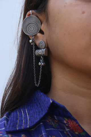 Rustic Earrings with Bugadi