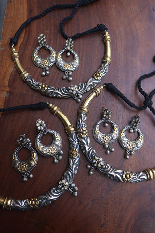 Two Tone Intricate Hasli Set