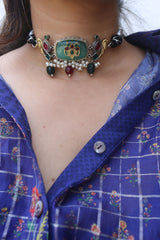 Bird Stone Choker Set