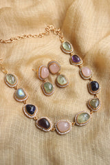 Earthy Stones Close Neck set