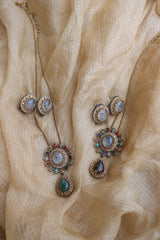 Oval Grey Pendant Chain Set