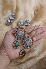 Oval Grey Pendant Chain Set