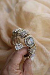 Circles Moon Kada