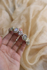 Oval Phool Kada