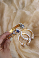 AD White Enamel Tilak Kada