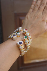 AD White Enamel Tilak Kada