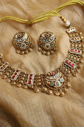 Heritage Close Neck Chaand Set