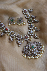 Victorian Paisley Navratna Set