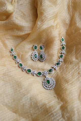 Delicate AD Green Tilak Set