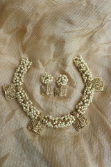 Cluster Pearl Lakshmi Set