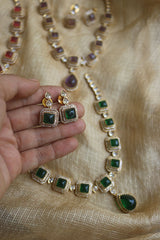 Tilak Squares AD Close Neck Set