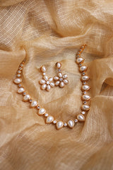 Pearl Tilak Close Neck Set