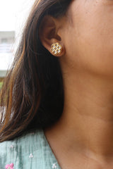 Small White Kundan Flower Studs
