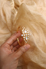 Kundan Tilak Pearl Kada