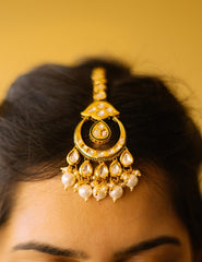 White Kundan Tear Drop Chaand Teeka