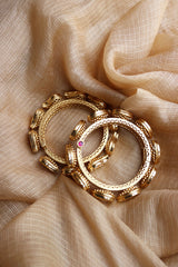 Paisley Kundan Elegant Set of 2 Kadas