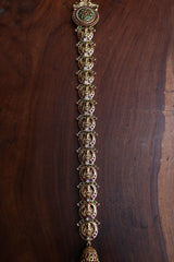 Sleek Lakshmi Leaf Choti