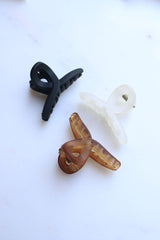 Set of 3 Knot Muted claw Clips