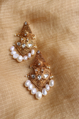 Triangle Antique Kundan Earrings