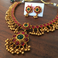 Circles Matte gold cluster choker set