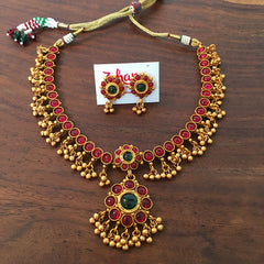 Circles Matte gold cluster choker set
