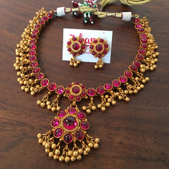 Circles Matte gold cluster choker set