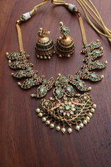 Green Paisley Matte Short Necklace