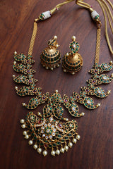 Green Paisley Matte Short Necklace