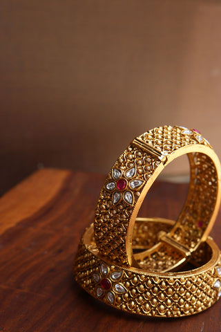 Kundan Flower Kada Set