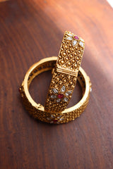 Kundan Flower Kada Set