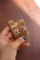 Kundan Flower Kada Set