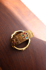 Navratna Flower Kadas
