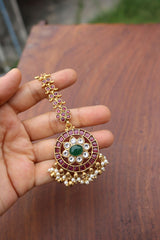 Kundan Oval Ruby Green teeka