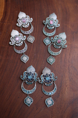 Rustic Curve Long Earrings