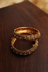 Intricate Leaf Ruby Green Kadas