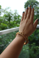Intricate Leaf Ruby Green Kadas
