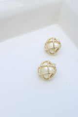 Pearl Grid Studs