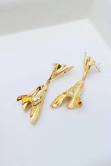Gold Curves Beaten Earrings