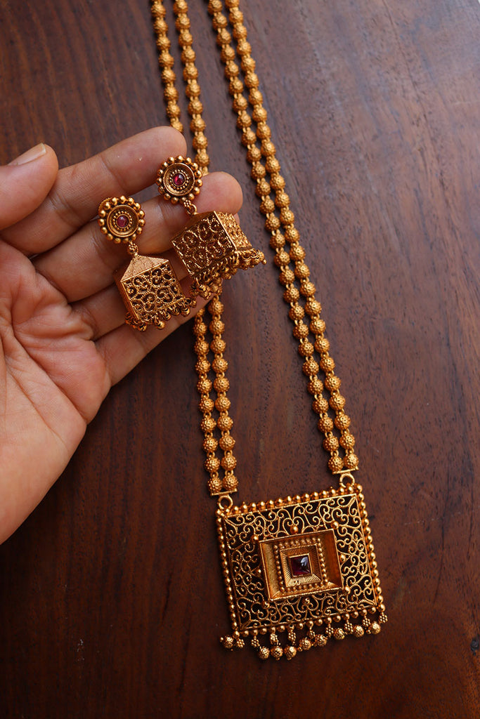 Traditional Lakshmi Pendant Long Haram - Arshis - Buy Traditional and  Fashion south India Jewels
