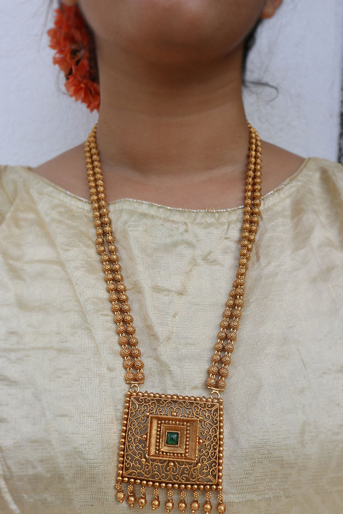 Buy quality 916 Gold Hallmark South Indian Long Necklace in Patan