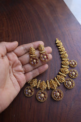 Intricate Ruby Flower set