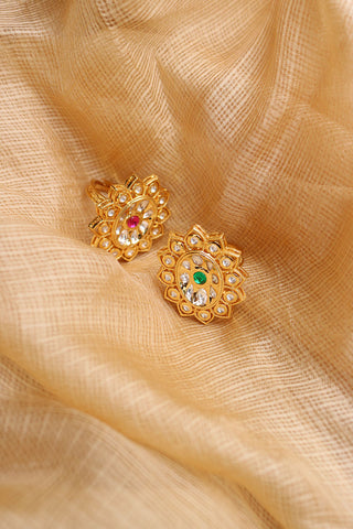 Oval Kundan Finger Ring